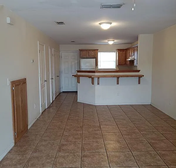 702 Sonesta Dr #H — Photo 9