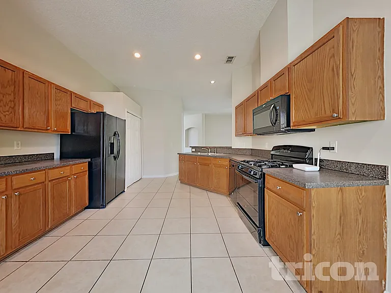 10310 Red Tip Rd — Photo 8