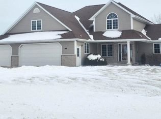 8060 Coleman Rdg, Neenah, WI 54956