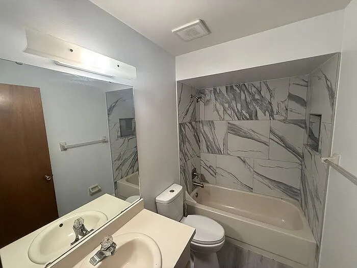 303 Sandlewood Trl #2 — Photo 11