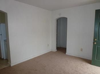 4th image of 9608 17th Bay St APT A