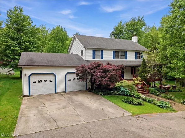 5738 Dewey Rd, Madison, OH 44057