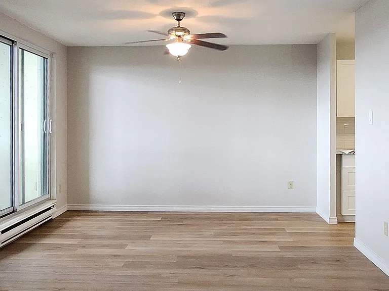 421 Fairview Dr #501 — Photo 6