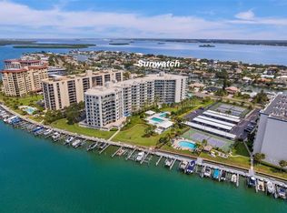670 Island Way APT 500, Clearwater, FL 33767