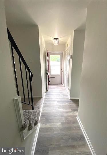 1st image of 15947 Dorset Rd #1