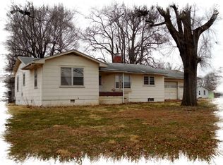 209 N Oak St, Humansville, MO 65674