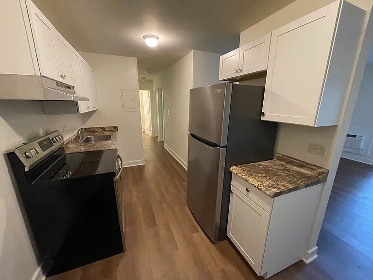 1500 Grady Ave — Photo 50