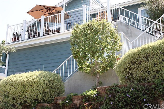 2nd image of 513 Avenida Victoria