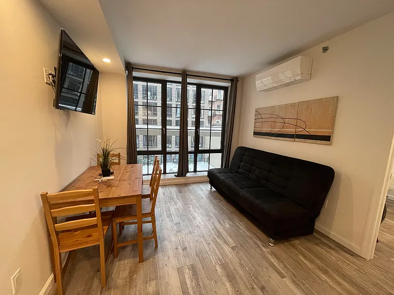 433 W 53rd St #71 — Photo 5