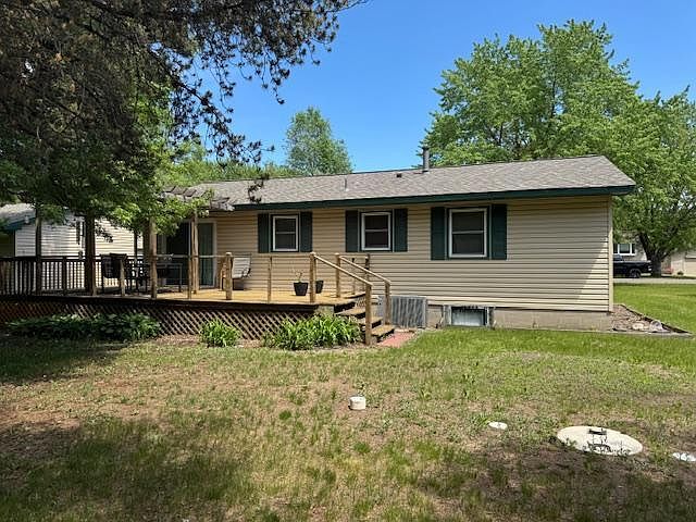 2nd image of 17928 Sunrise Cir NW