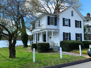 12 Scholes Ln, Essex, CT 06426