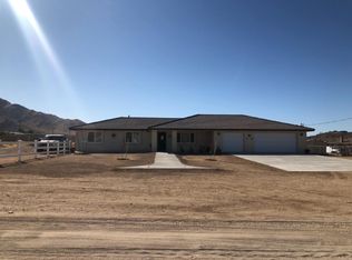 24977 Clark Dr, Apple Valley, CA 92307