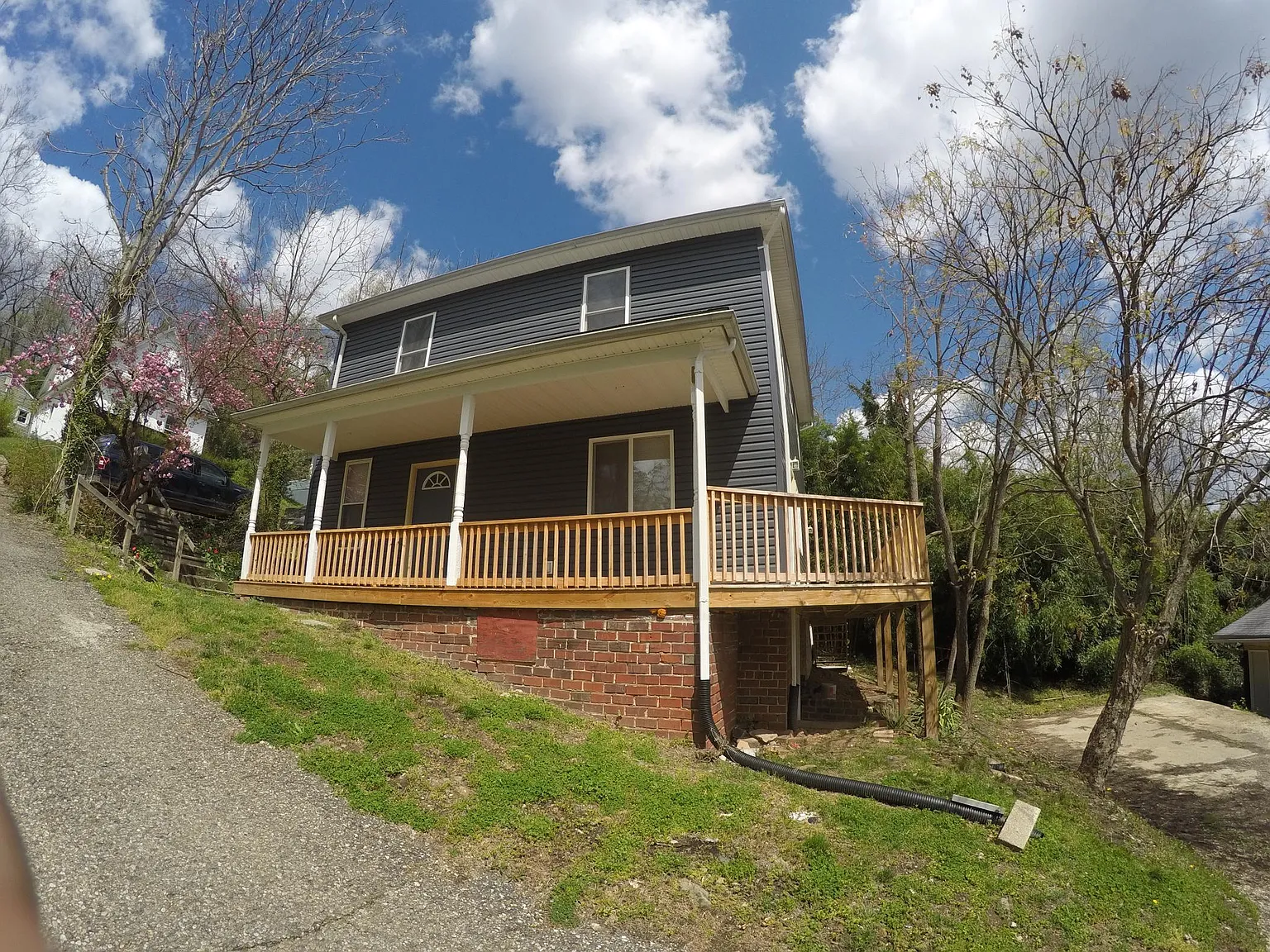 3 bed, 1232 sqft, $600 — Photo 3
