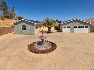 9545 Hillrose St, Sunland, CA 91040