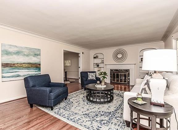 4th image of 57 Berry Oaks Ln