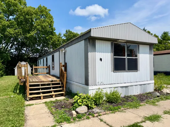 49 Tamarak Trl, Monroe, MI 48161
