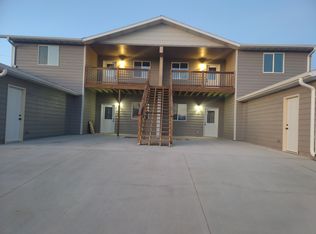 812 E 5th St #4, Canton, SD 57013