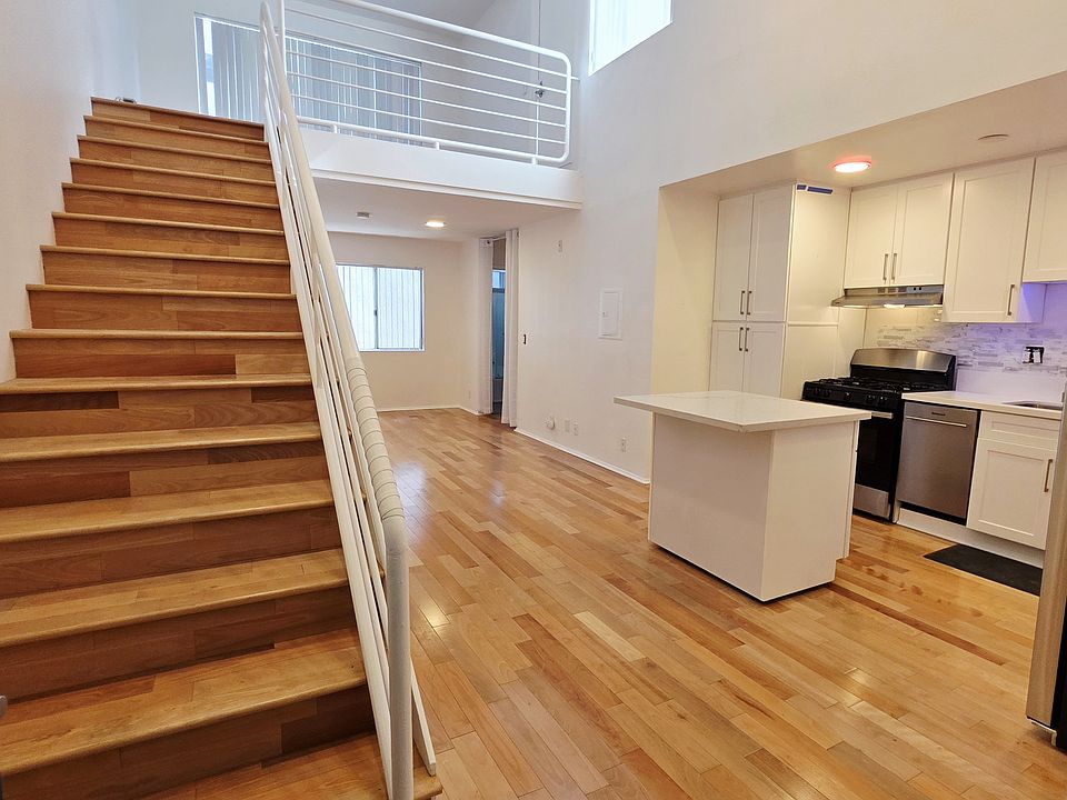 1st image of 1230 N June St #217