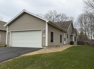 7052 Gilroy Ct, Spring Arbor, MI 49283