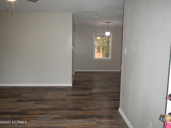 4th image of 1121 Plymouth Dr