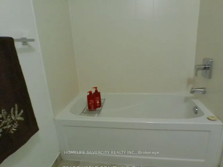 12 York St #601 — Photo 15