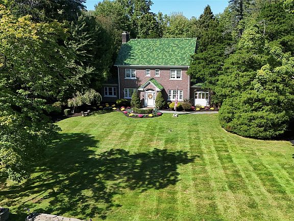 4th image of 20 Demarest Avenue