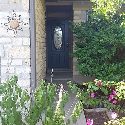3rd image of 2008 Castle Creek Dr