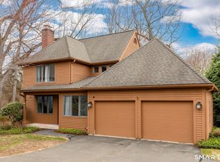46 Macintosh Ln #46, Glastonbury, CT 06033