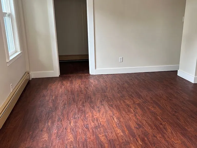 5 Elm Street — Photo 16