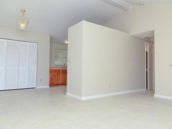 4th image of 6403 Derby Ct