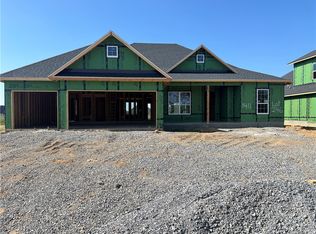 1401 Josephine St, Centerton, AR 72719