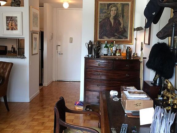 2nd image of 45 W 67th St APT 25C