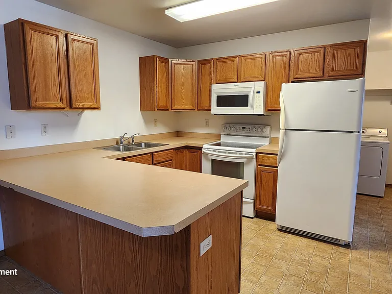 27 Diane Rd #B — Photo 11