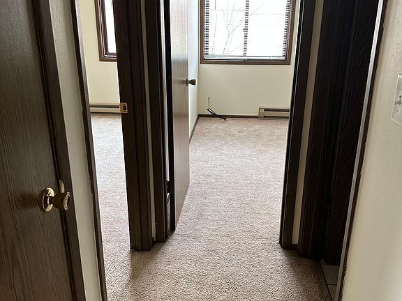 5th image of 640 Fox Knoll Dr APT 7