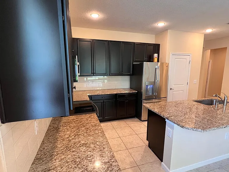 2229 Rush Bay Way — Photo 32