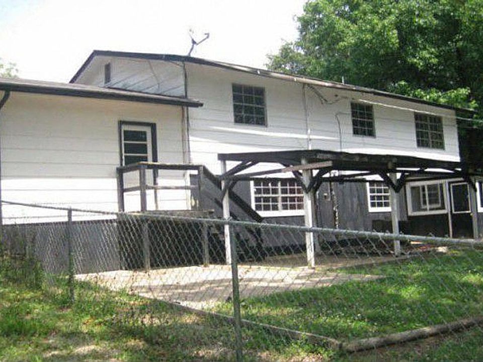 2nd image of 311 Mont Divier Dr