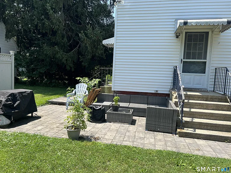 37 Pearl St #B — Photo 22