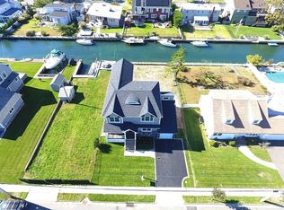 43 Leewater Ave, Massapequa, NY