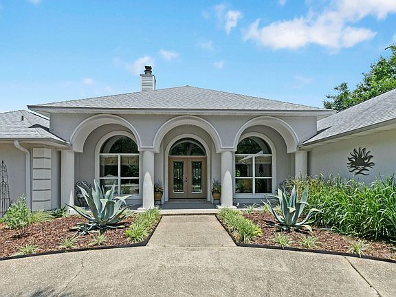 3rd image of 2808 Pga Blvd