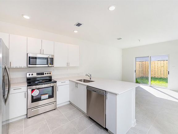3rd image of 2680 SE 10th St #2680