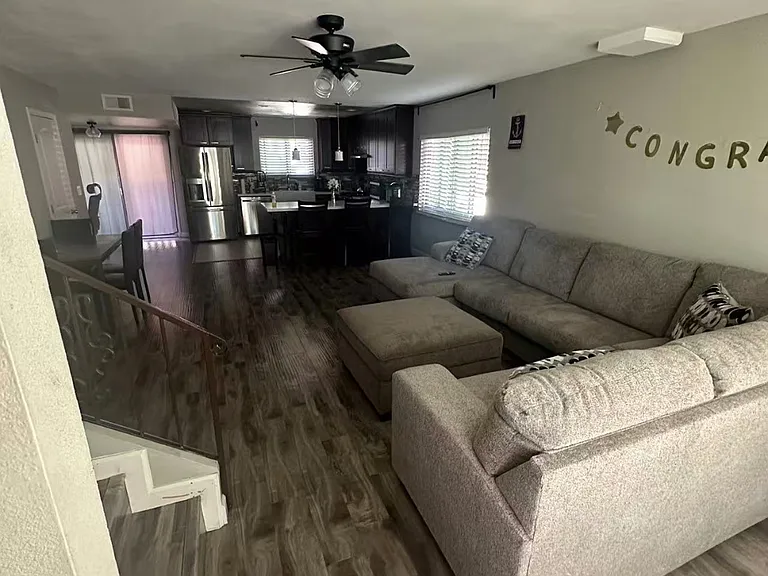 255 G St #6 — Photo 2