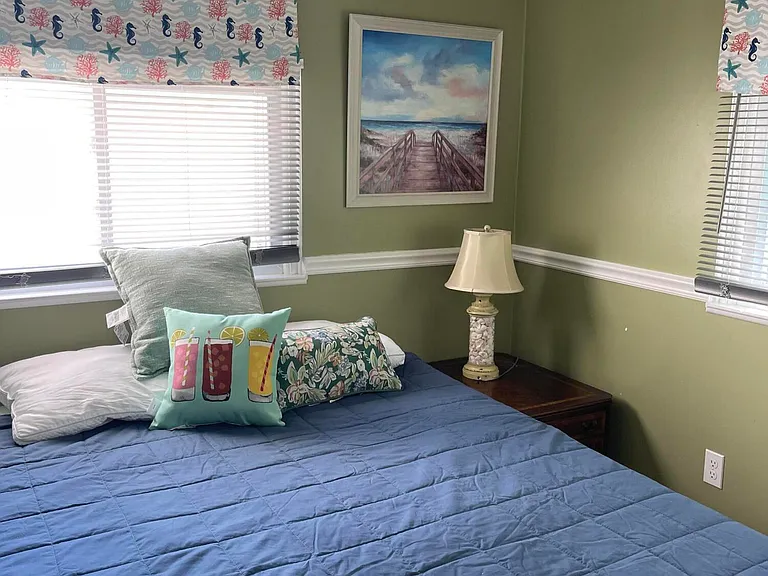 102 Brown Ave — Photo 33