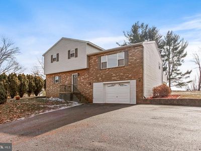 100 Hemlock Ln, Etters, PA, 17319