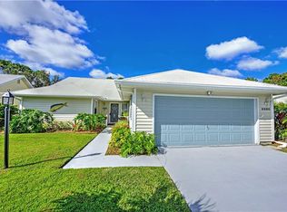 6880 SE Lillian Ct, Stuart, FL 34997