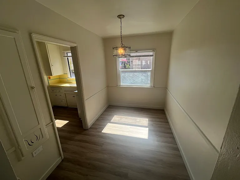 4203 W 133rd St #B — Photo 9