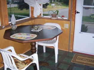 9 Oxford St, Sanford, ME 04073