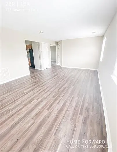 115 Bradford Dr — Photo 6