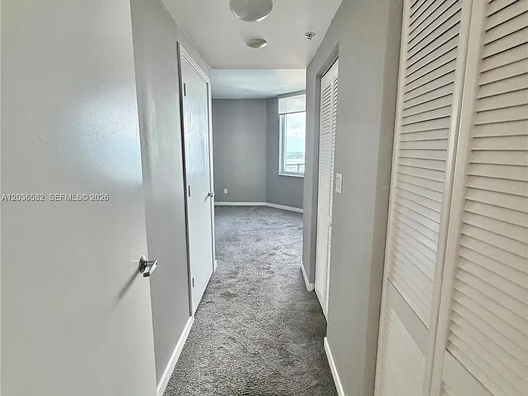 335 Biscayne Blvd #4200 — Photo 23