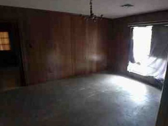Additional Living Room