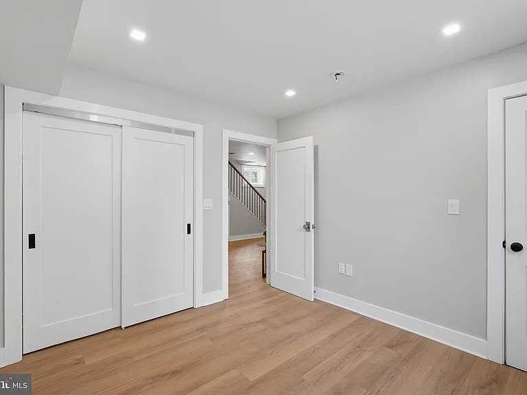 1301 Somerset Pl NW — Photo 18